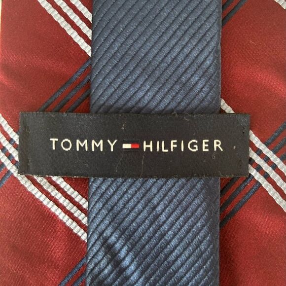 Tommy Hilfiger Men’s Red Blue White Plaid 100% Silk Tie - Picture 3 of 8